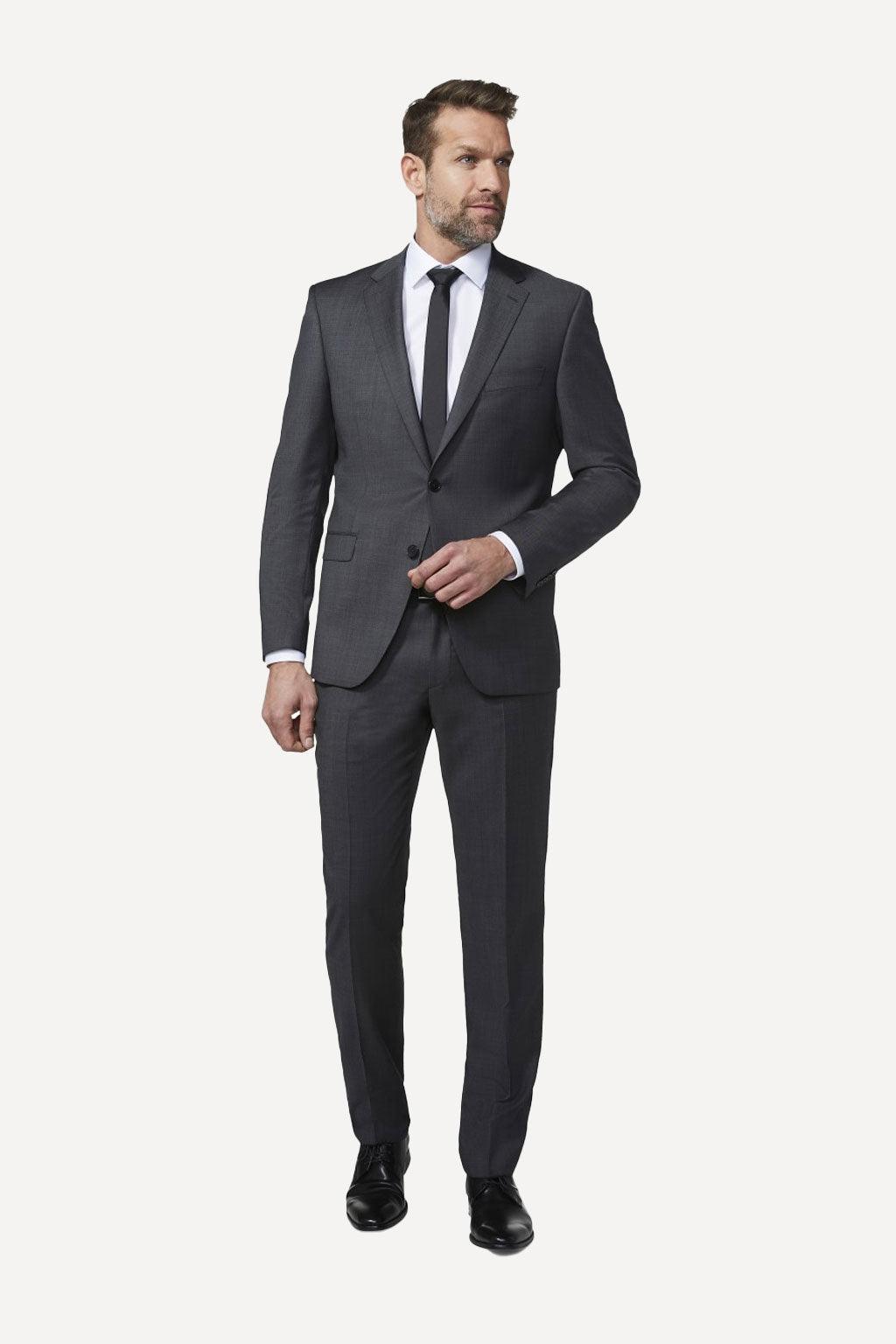 Digel suit | Big Boss | the menswear concept