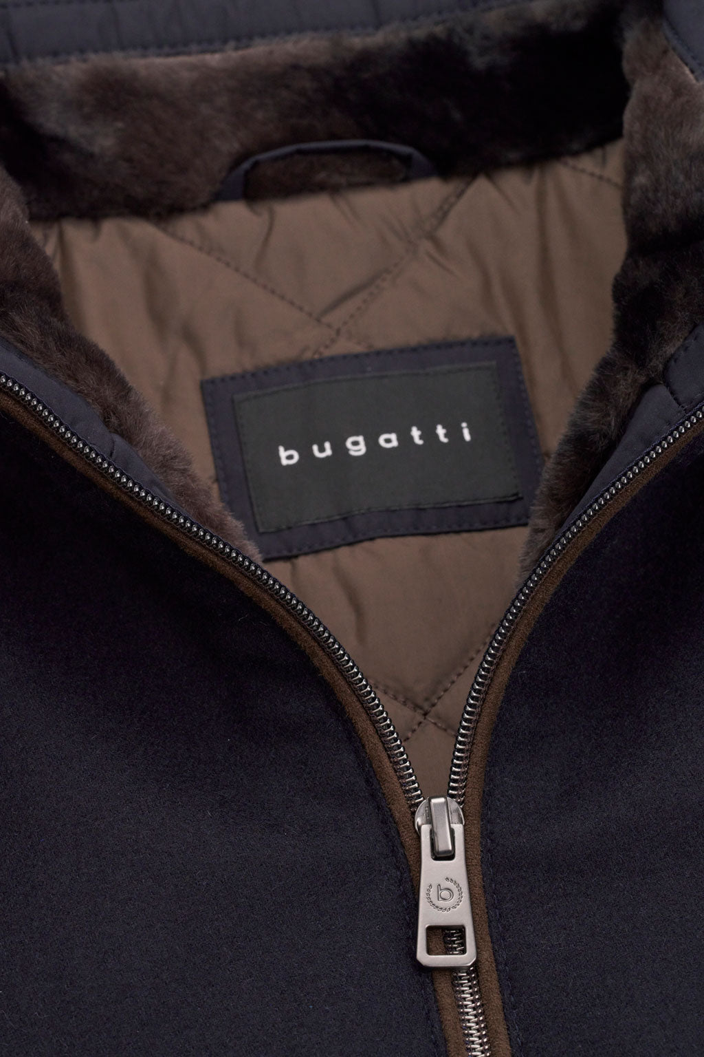 Bugatti vest